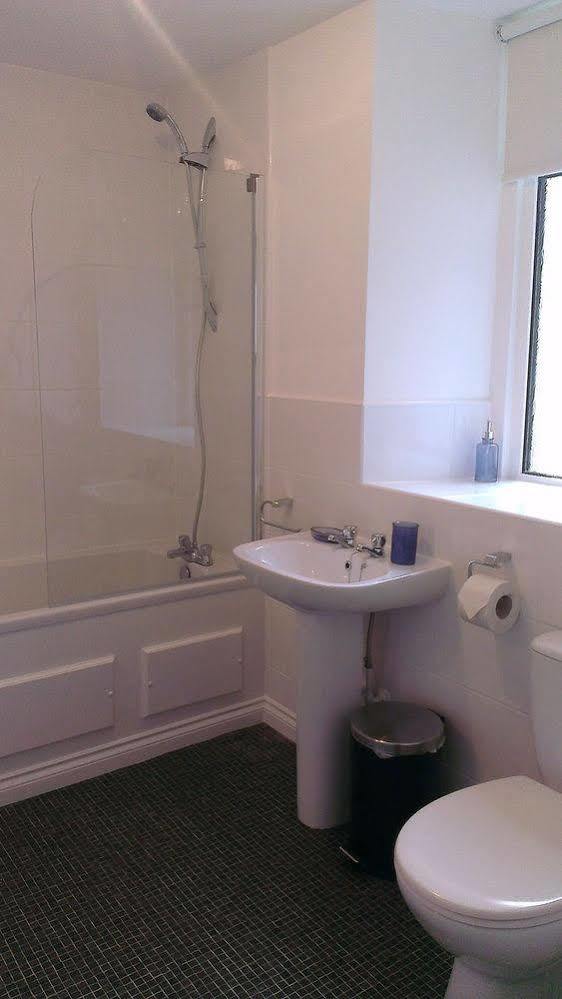 The Redhurst Hotel Glasgow Giffnock Екстер'єр фото